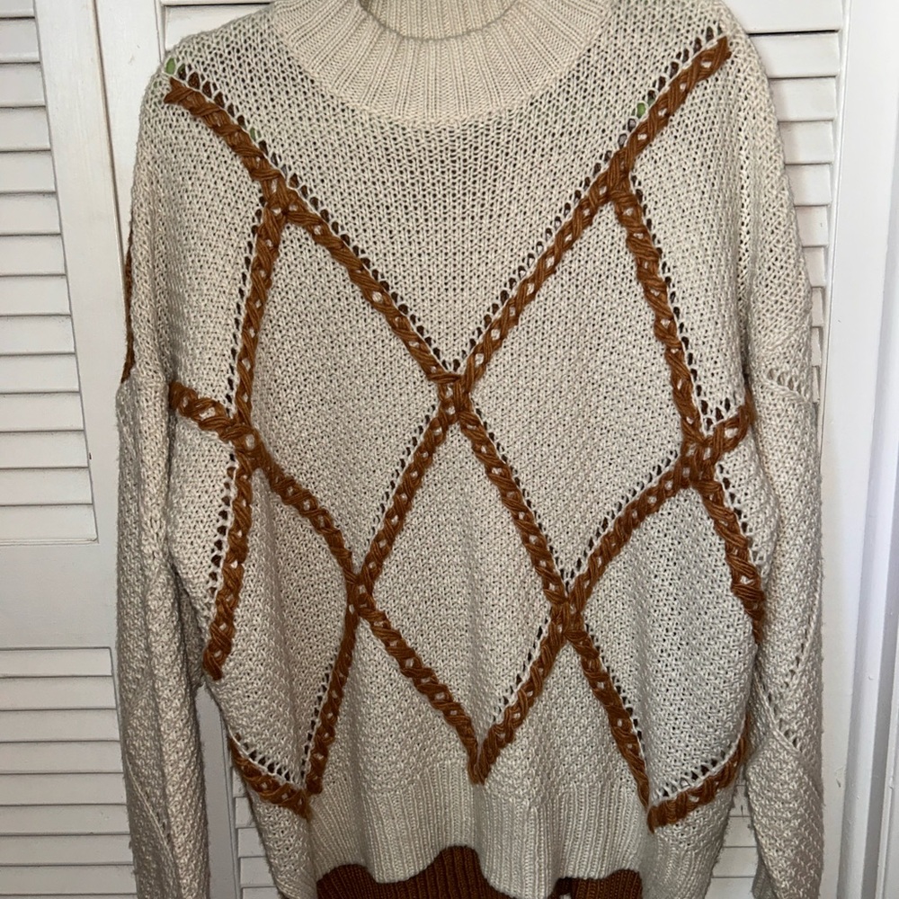 BKE Cream Cable Knit Cowl Sweater with Tan Diamond Trim